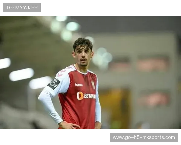 比利亚雷亚尔瞄准葡超多面手，开启引援新篇章