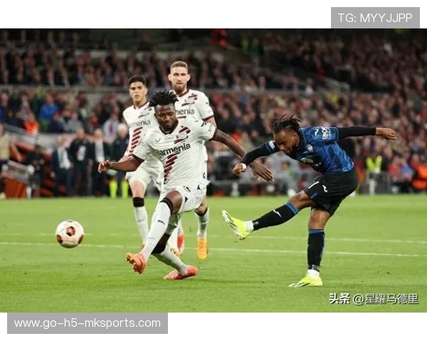 卢克曼正式抵达马德里,即将接受体检并签署入职合同 卢克曼正式抵达马德里,即将接受体检并签署入职合同