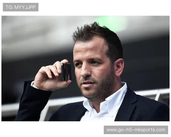 热刺后防稳定加成，范德文对抗强度拉满，范德法特在热刺穿几号